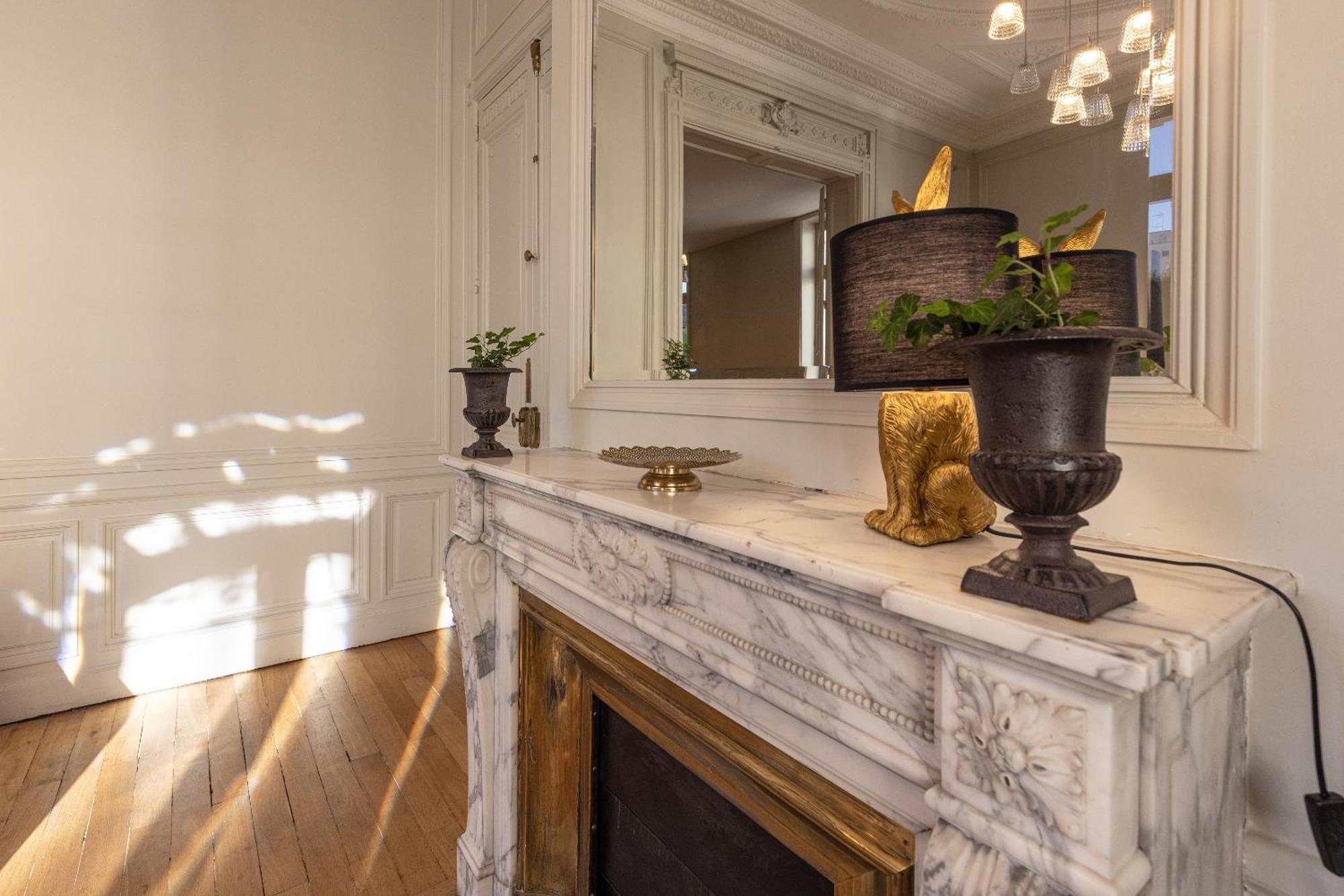 La Maison Blanche - Apparthotels De Charme Chic & Cosy A 350M Du Coeur De Ville De Limoges - Acces Autonome Екстериор снимка