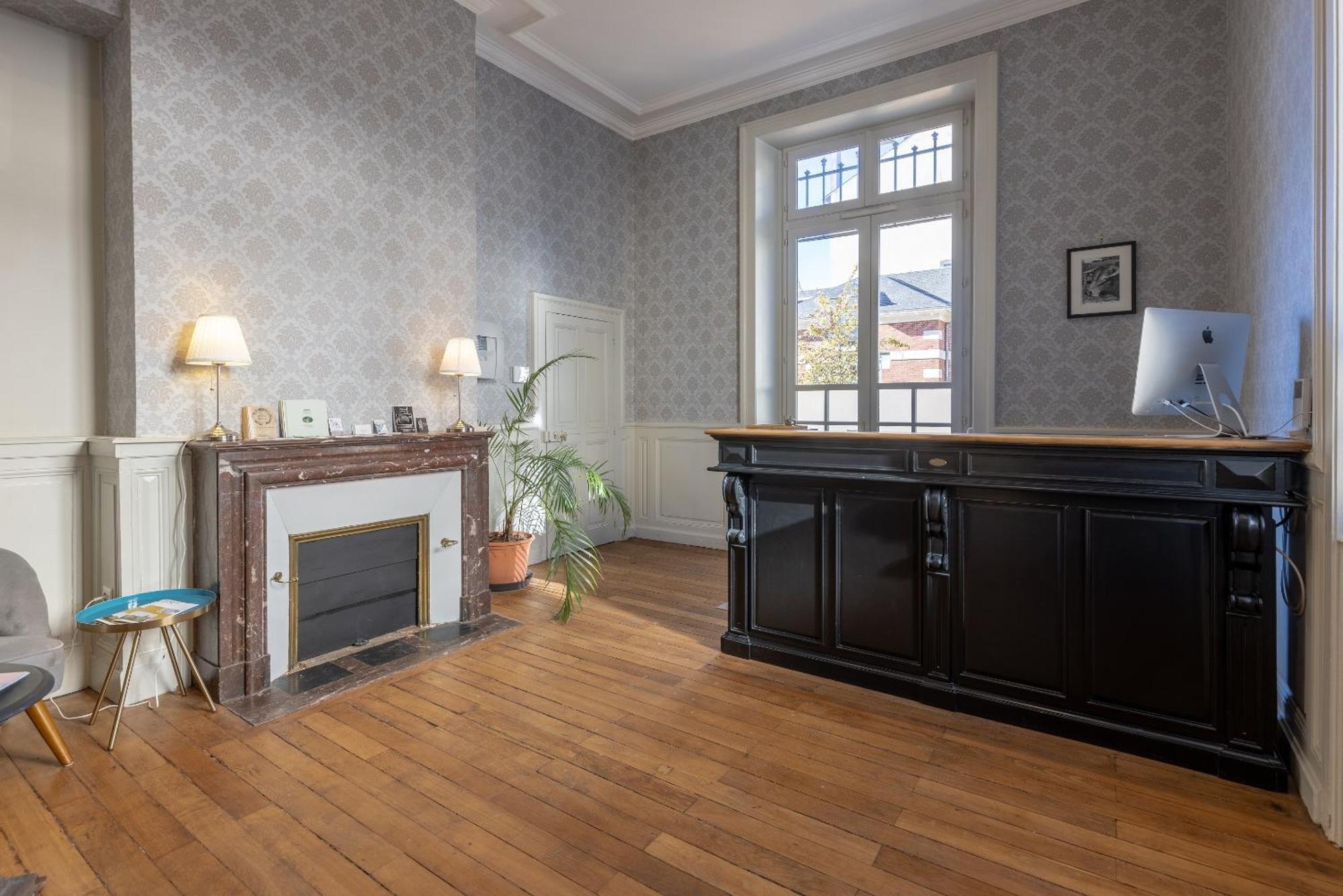 La Maison Blanche - Apparthotels De Charme Chic & Cosy A 350M Du Coeur De Ville De Limoges - Acces Autonome Екстериор снимка