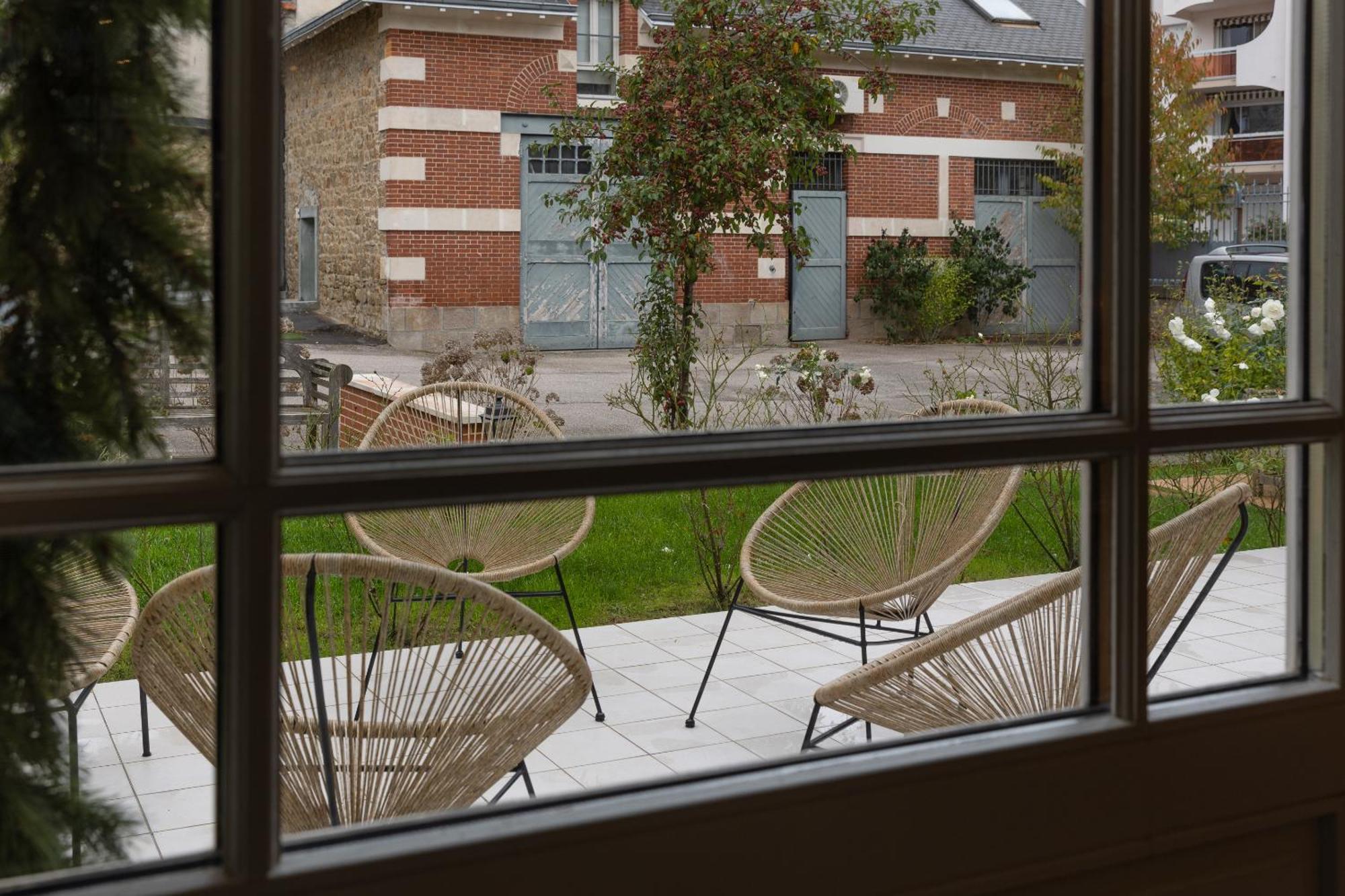 La Maison Blanche - Apparthotels De Charme Chic & Cosy A 350M Du Coeur De Ville De Limoges - Acces Autonome Екстериор снимка
